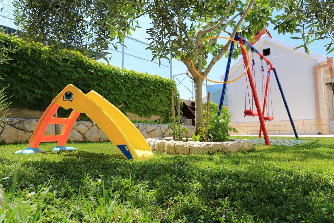 Family Friendly Seaside Apartments Razanj, Rogoznica - 10373 מראה חיצוני תמונה