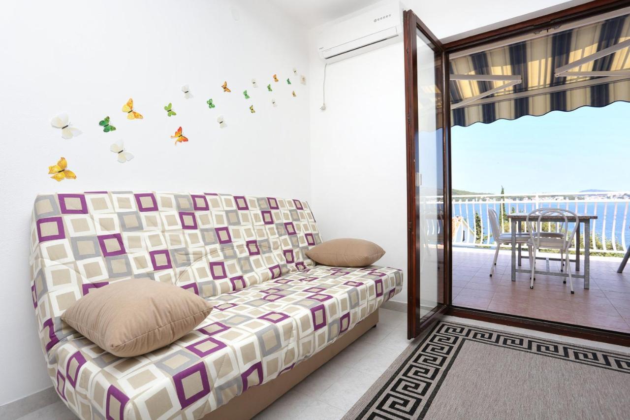 Family Friendly Seaside Apartments Razanj, Rogoznica - 10373 מראה חיצוני תמונה