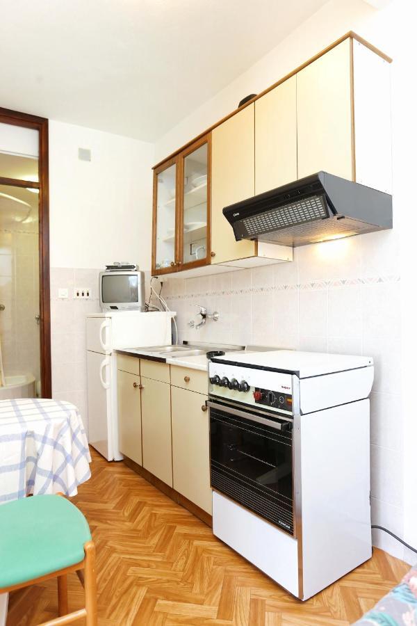 Family Friendly Seaside Apartments Razanj, Rogoznica - 10373 מראה חיצוני תמונה