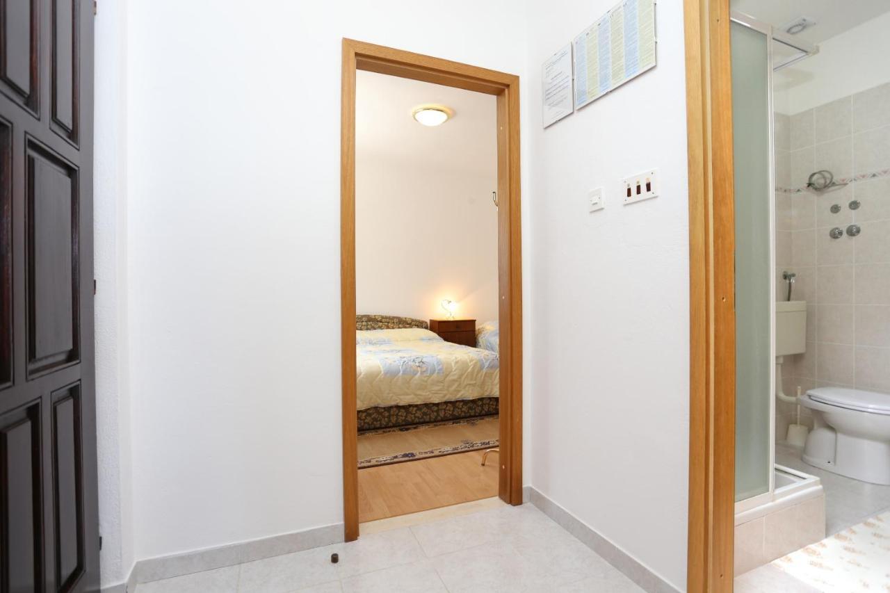 Family Friendly Seaside Apartments Razanj, Rogoznica - 10373 מראה חיצוני תמונה
