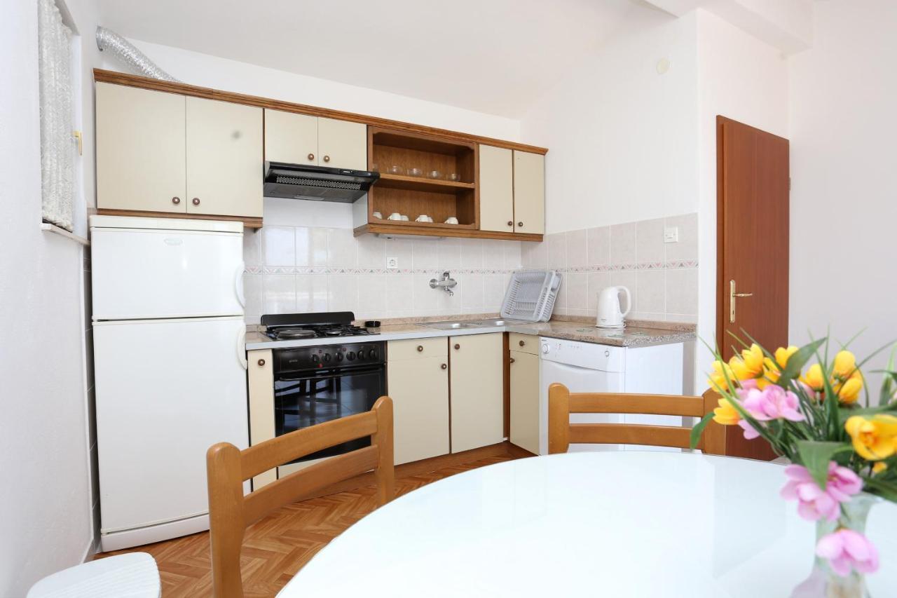 Family Friendly Seaside Apartments Razanj, Rogoznica - 10373 מראה חיצוני תמונה