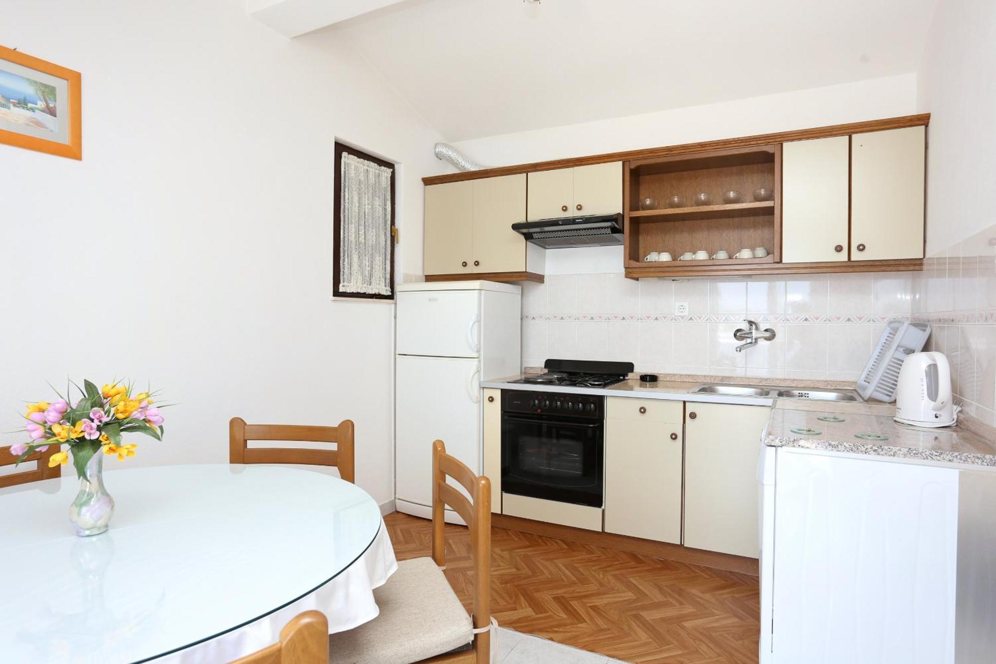 Family Friendly Seaside Apartments Razanj, Rogoznica - 10373 חדר תמונה