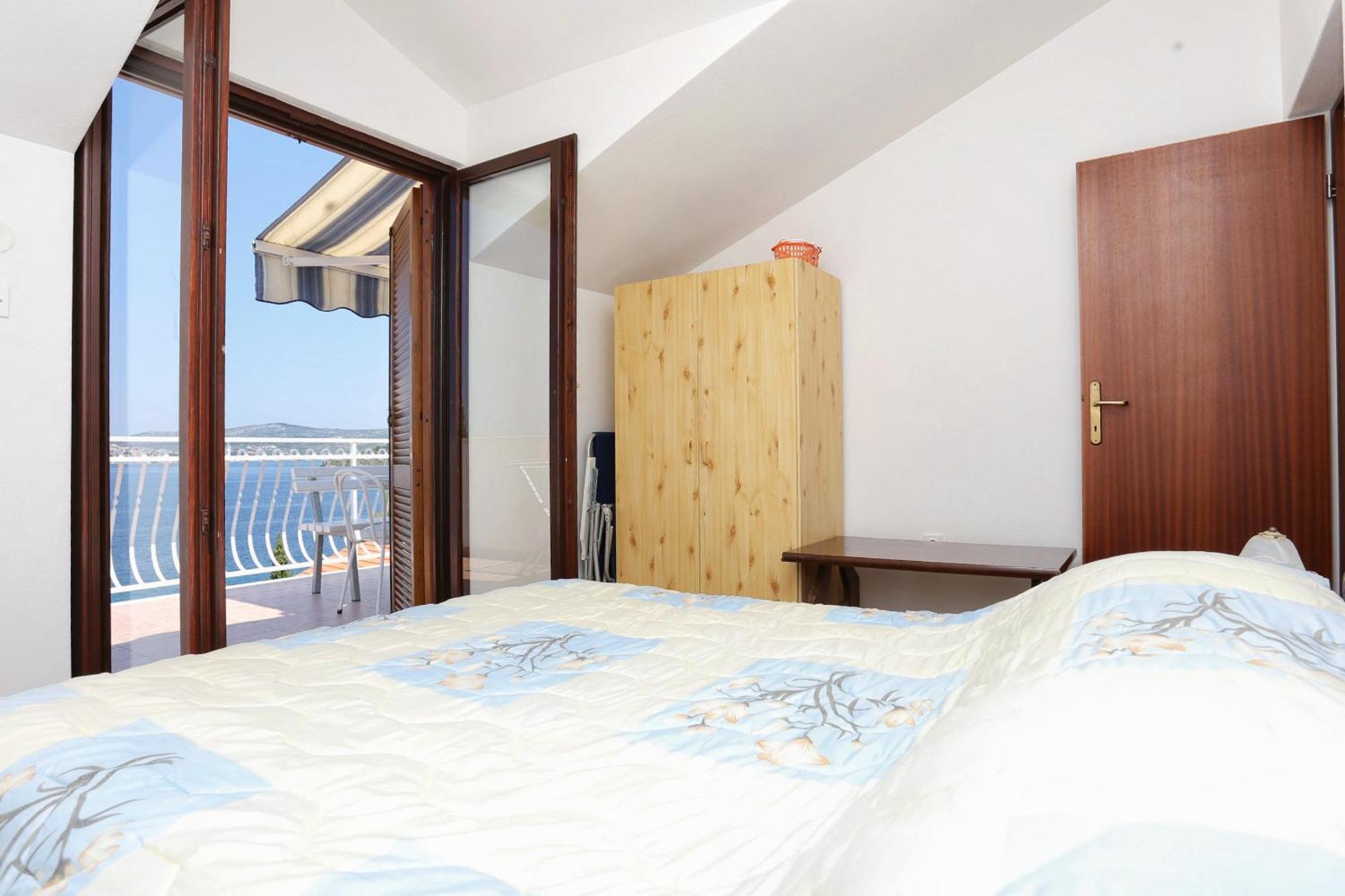 Family Friendly Seaside Apartments Razanj, Rogoznica - 10373 חדר תמונה