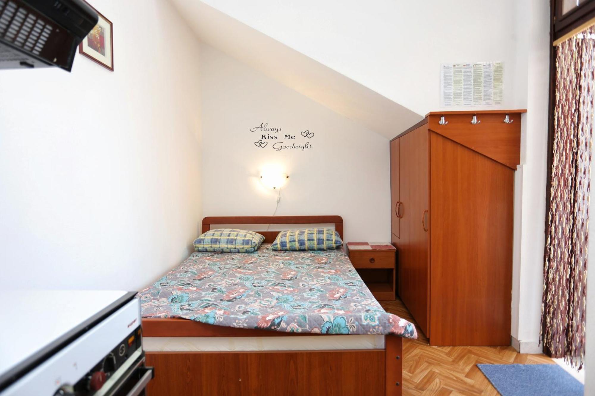 Family Friendly Seaside Apartments Razanj, Rogoznica - 10373 חדר תמונה